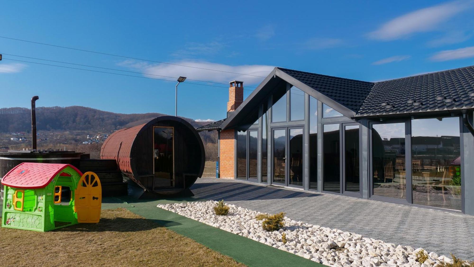 Casa Ambientt Hotel Curtea de Argeş Buitenkant foto