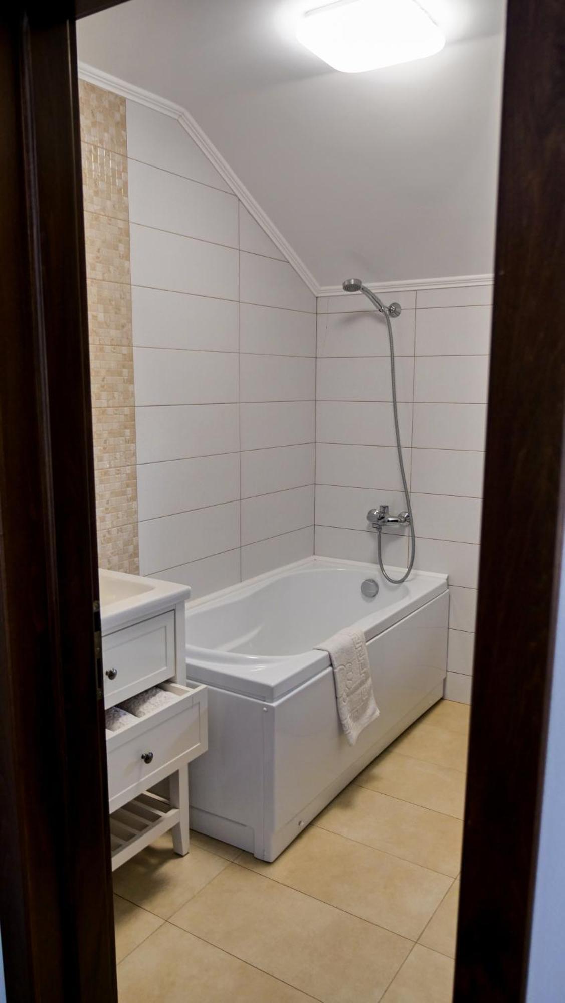 Casa Ambientt Hotel Curtea de Argeş Buitenkant foto