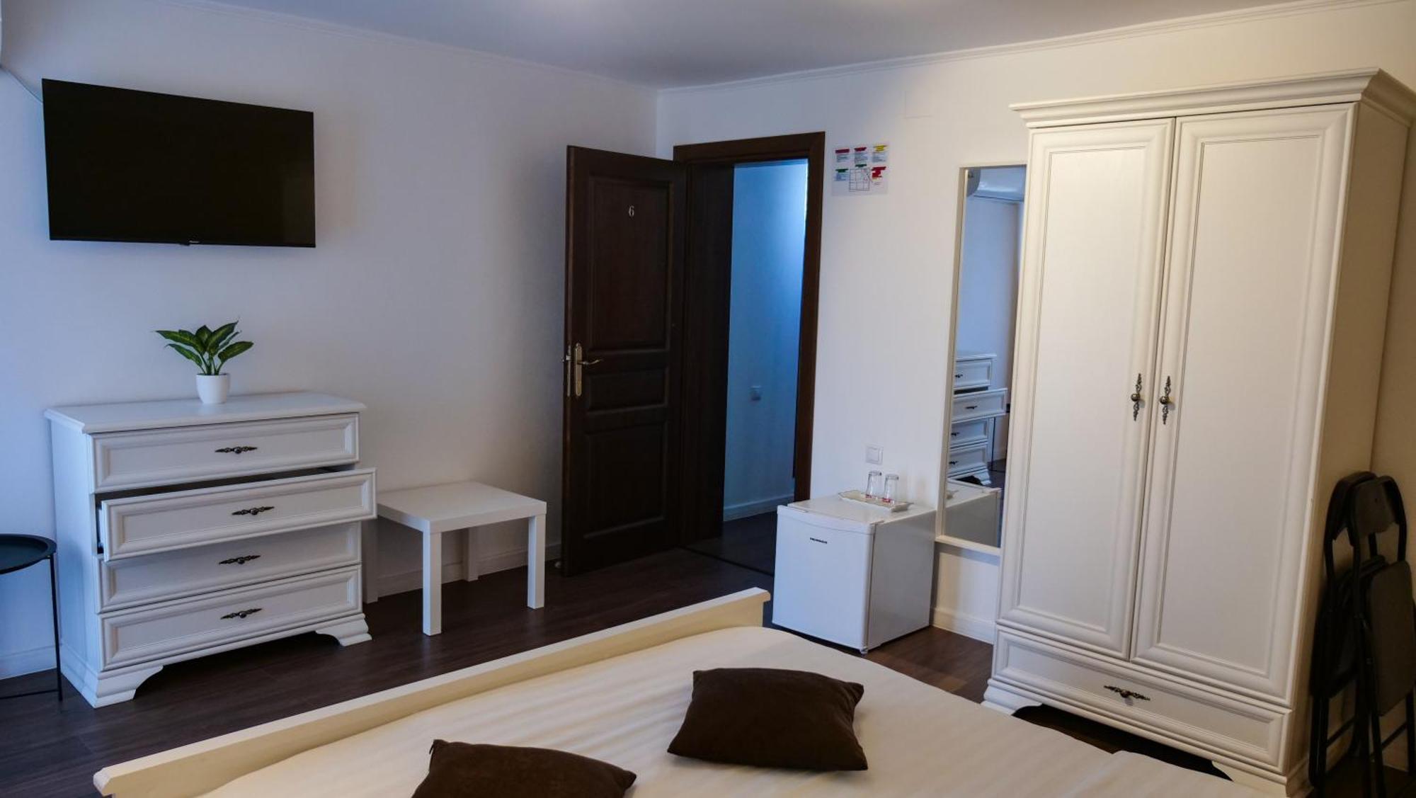 Casa Ambientt Hotel Curtea de Argeş Buitenkant foto